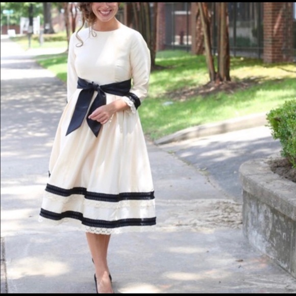Dainty Jewells Dresses & Skirts - Black and cream Dainty Jewells dress
